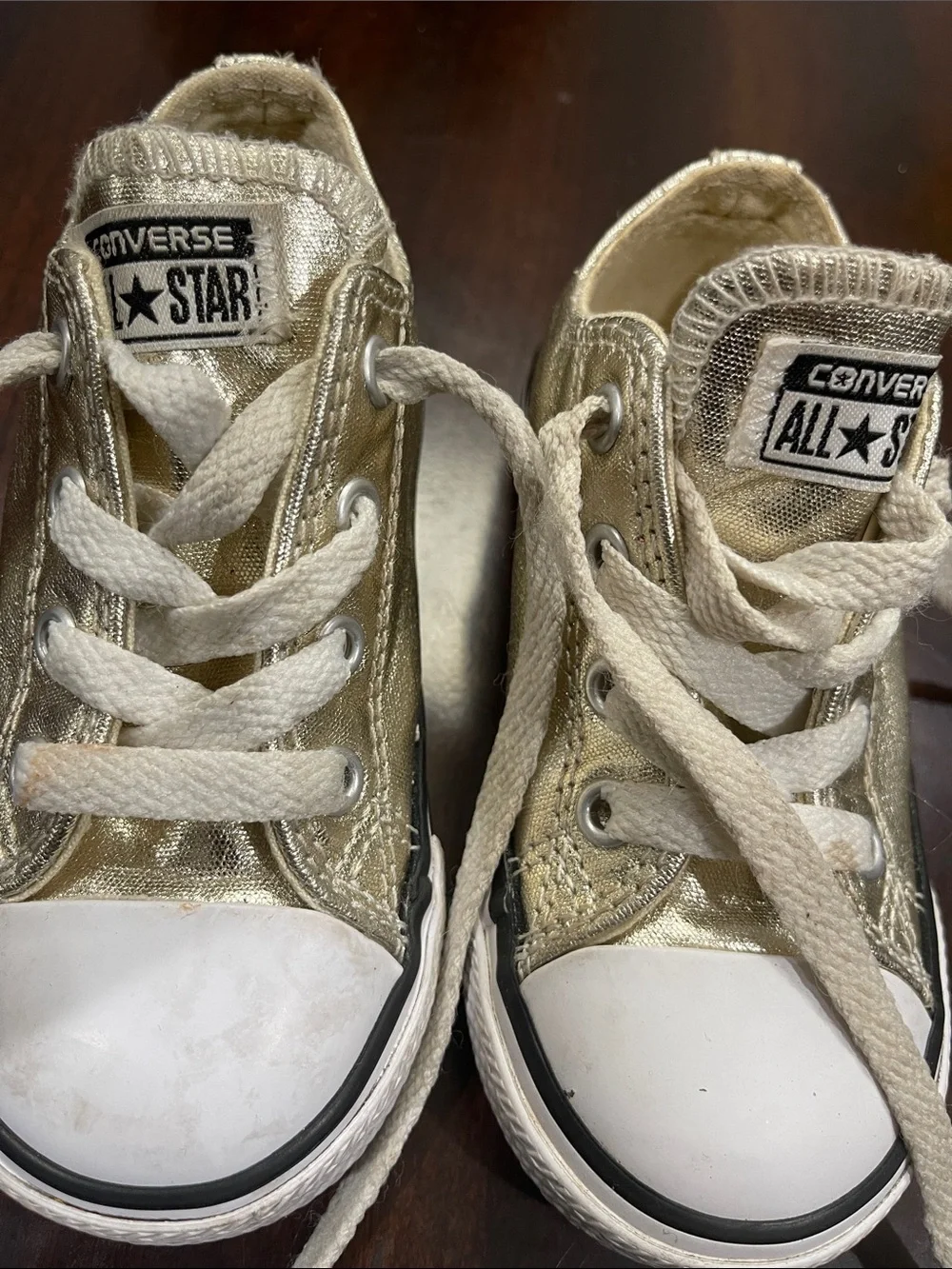 Converse classic low
